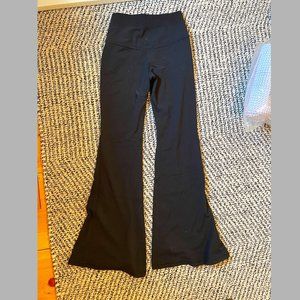 Athleta Aura Flare Pants in Size Small Petite High Waisted